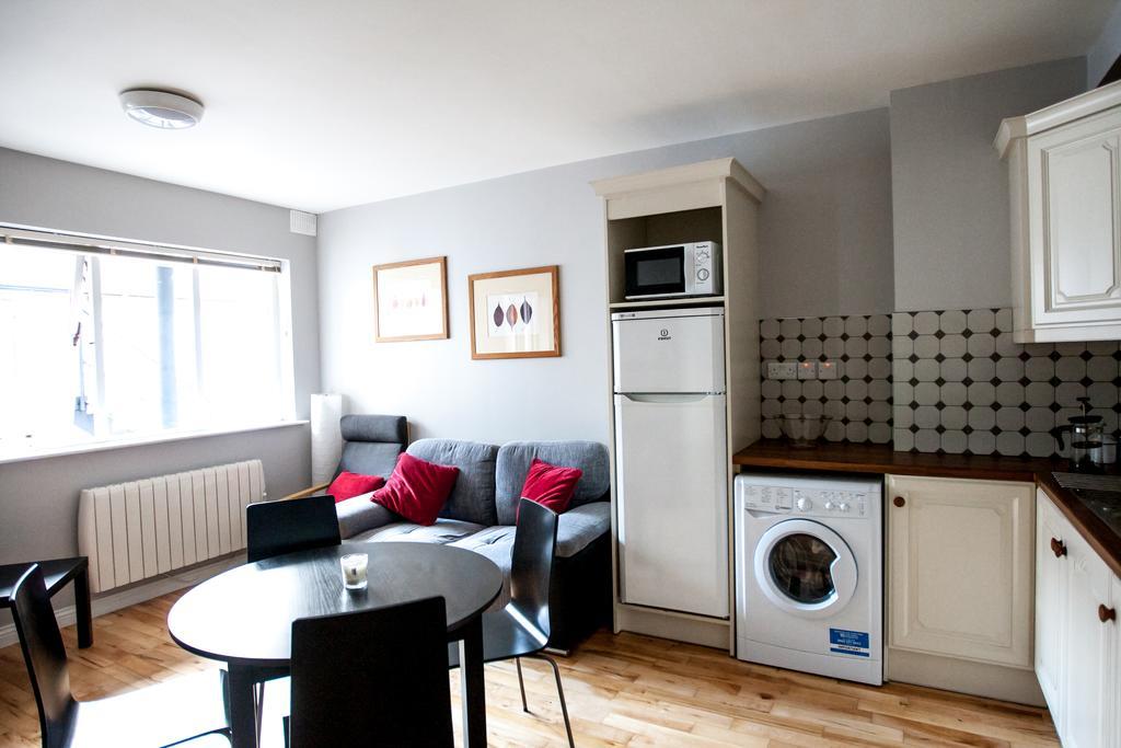 Dominick Street Apartments غالواي المظهر الخارجي الصورة