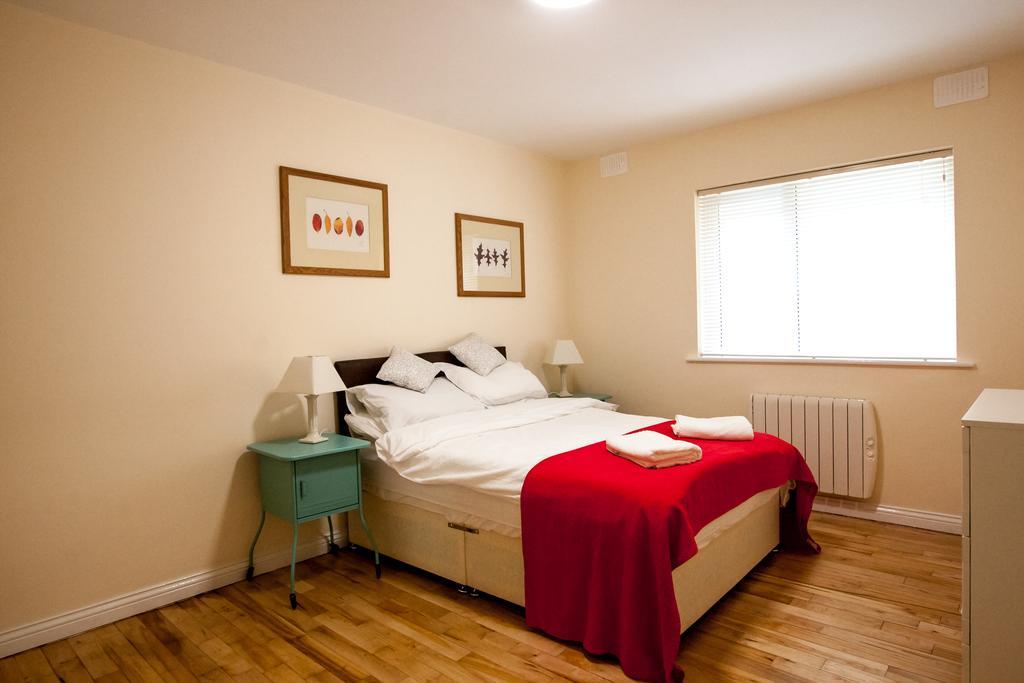 Dominick Street Apartments غالواي المظهر الخارجي الصورة