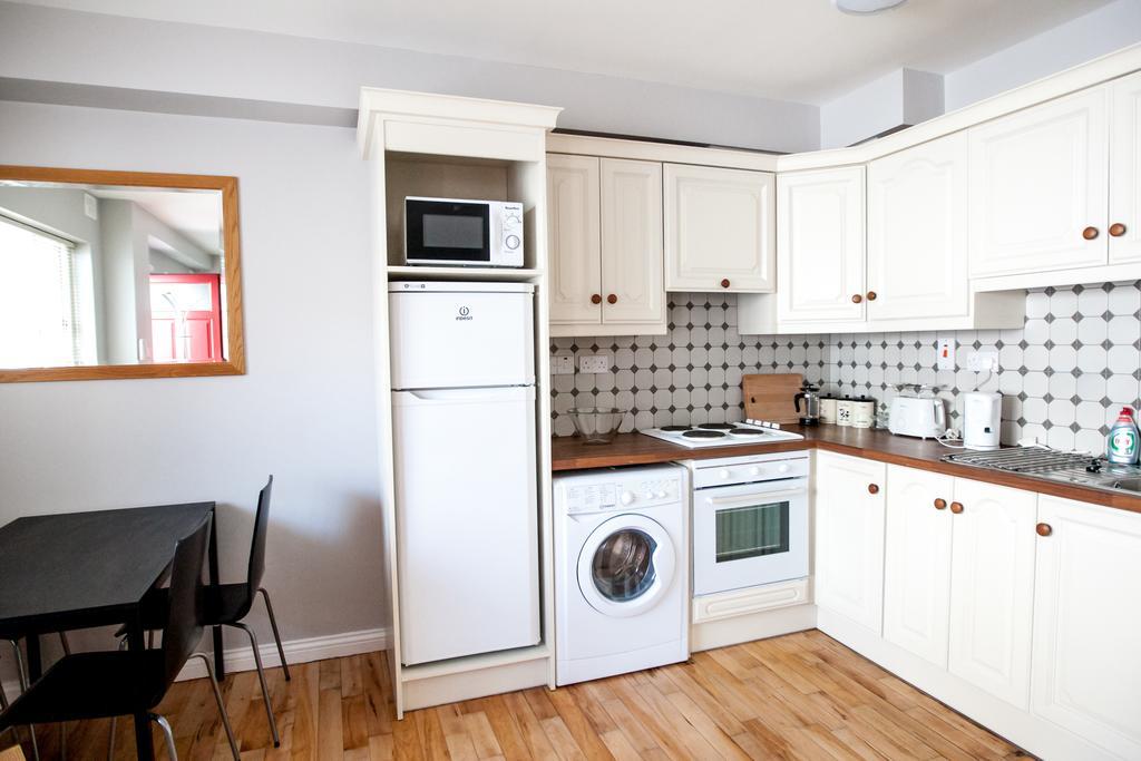 Dominick Street Apartments غالواي المظهر الخارجي الصورة